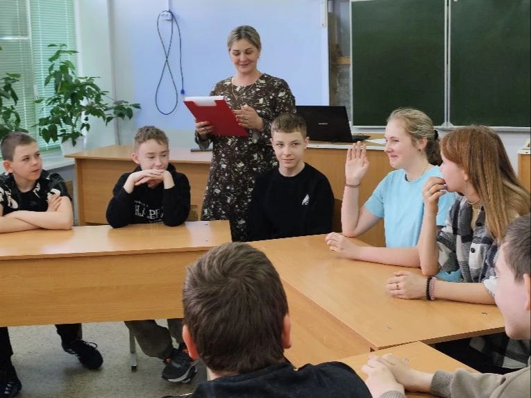 Открываем новую страницу: Литературный клуб Российского общества «Знание»! "Читайка и Компания "✨ Открываем новую страницу: Литературный клуб Российского общества «Знание»! "Читайка и Компания "✨.